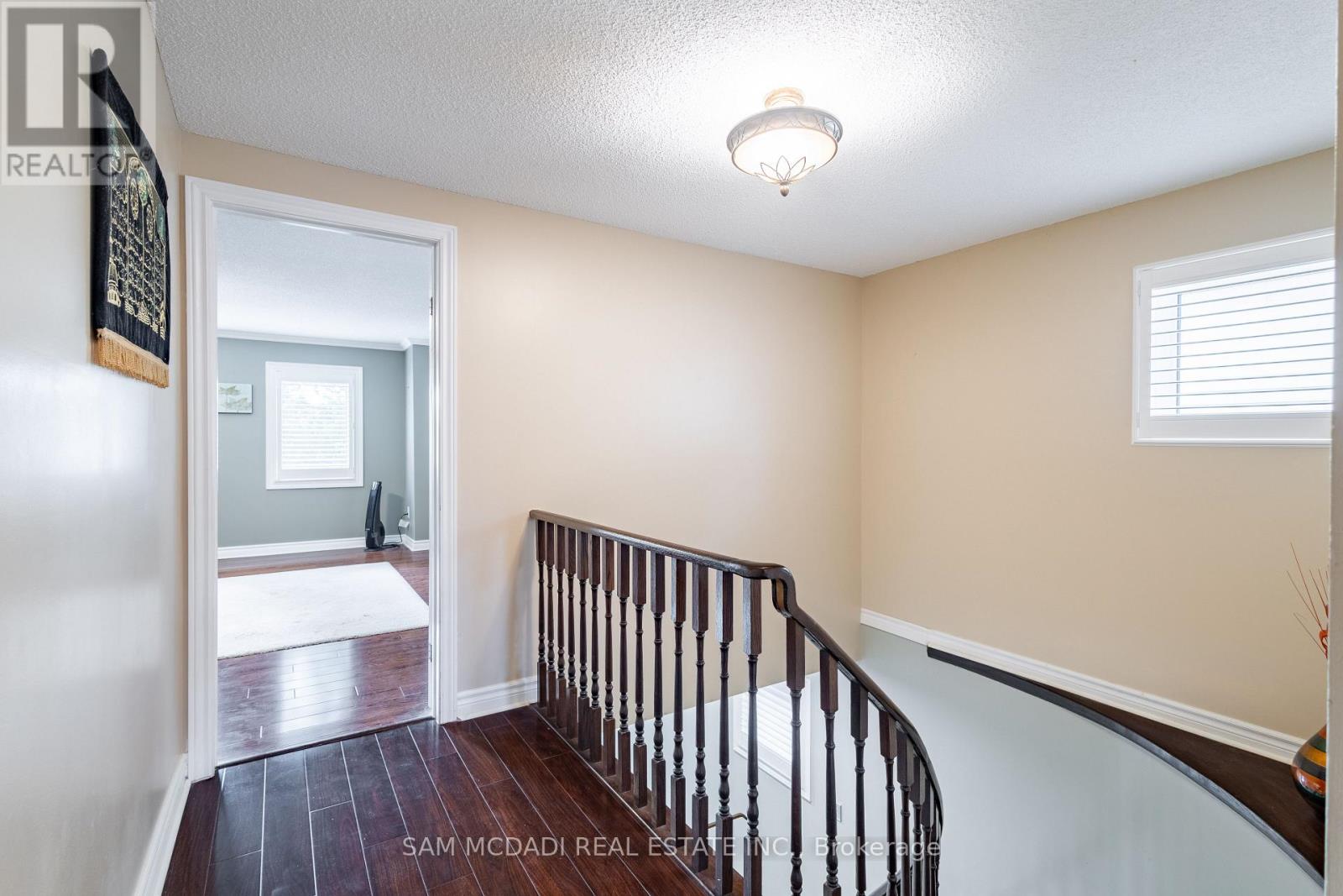 3183 Valcourt Crescent, Mississauga (Erin Mills), Ontario  L5L 5K2 - Photo 16 - W12502096