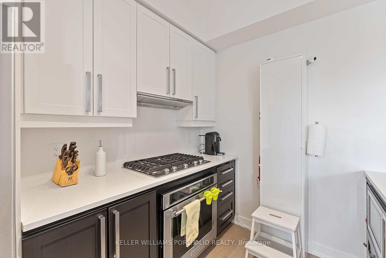 10 - 4030 Parkside Village Drive, Mississauga (Creditview), Ontario  L5B 0K2 - Photo 17 - W12502126