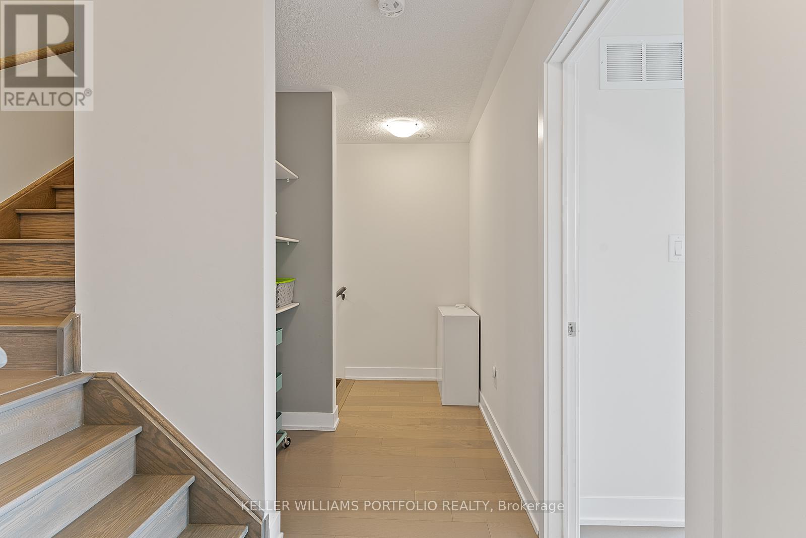 10 - 4030 Parkside Village Drive, Mississauga (Creditview), Ontario  L5B 0K2 - Photo 22 - W12502126