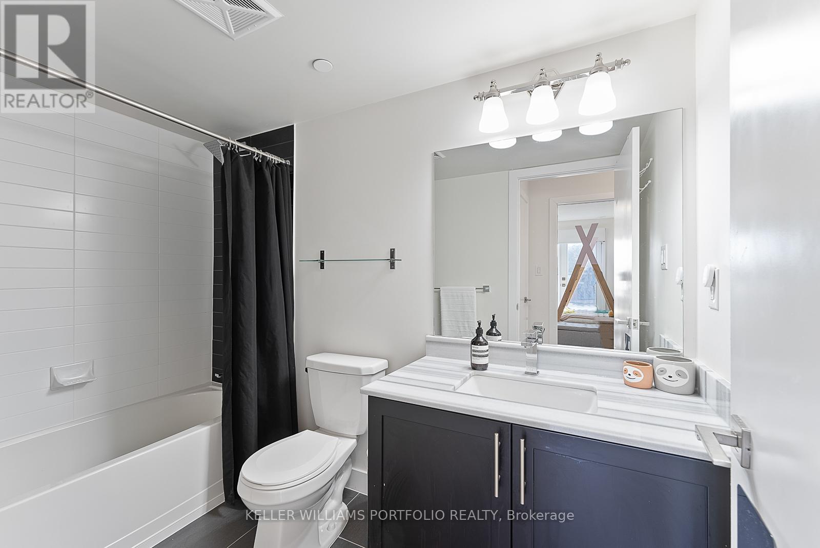 10 - 4030 Parkside Village Drive, Mississauga (Creditview), Ontario  L5B 0K2 - Photo 29 - W12502126