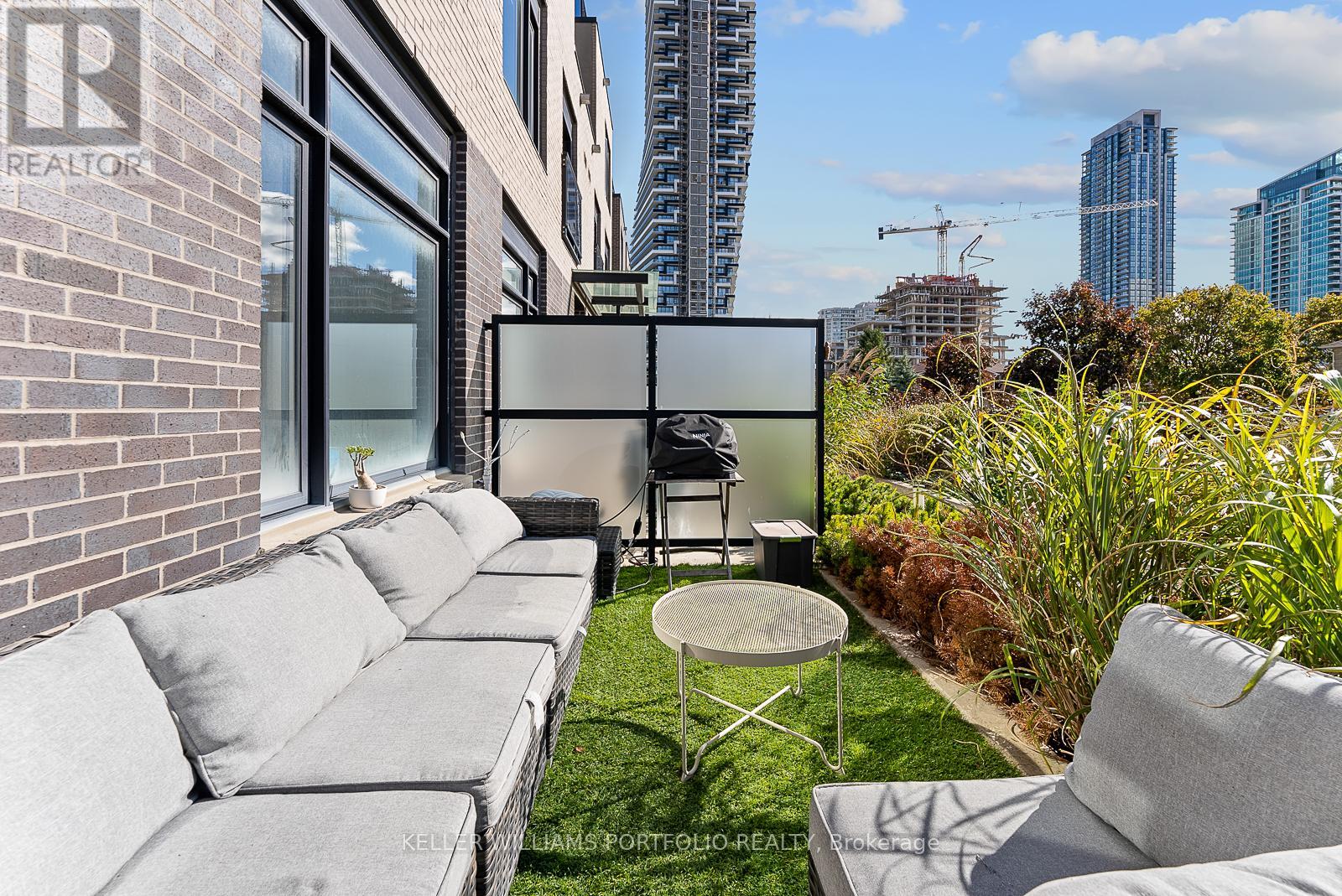 10 - 4030 Parkside Village Drive, Mississauga (Creditview), Ontario  L5B 0K2 - Photo 3 - W12502126