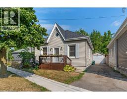 84 BRIGHTON Avenue, Brantford, Ontario