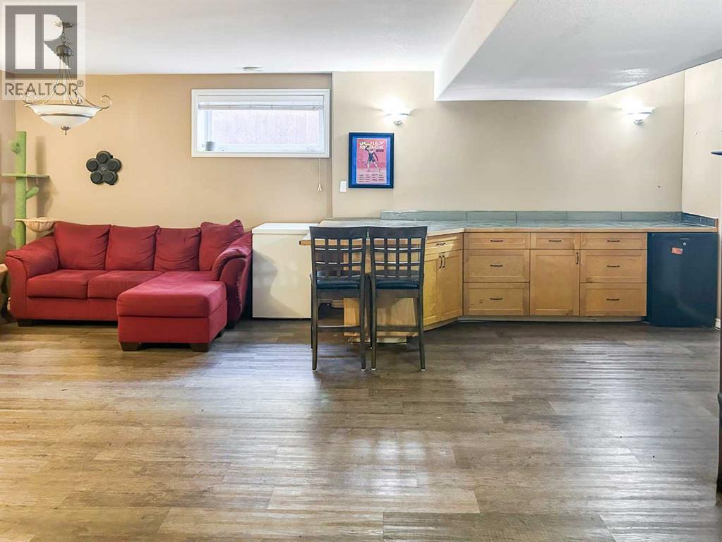 5318 54 Street, Camrose, Alberta  T4V 2B2 - Photo 6 - A2267239