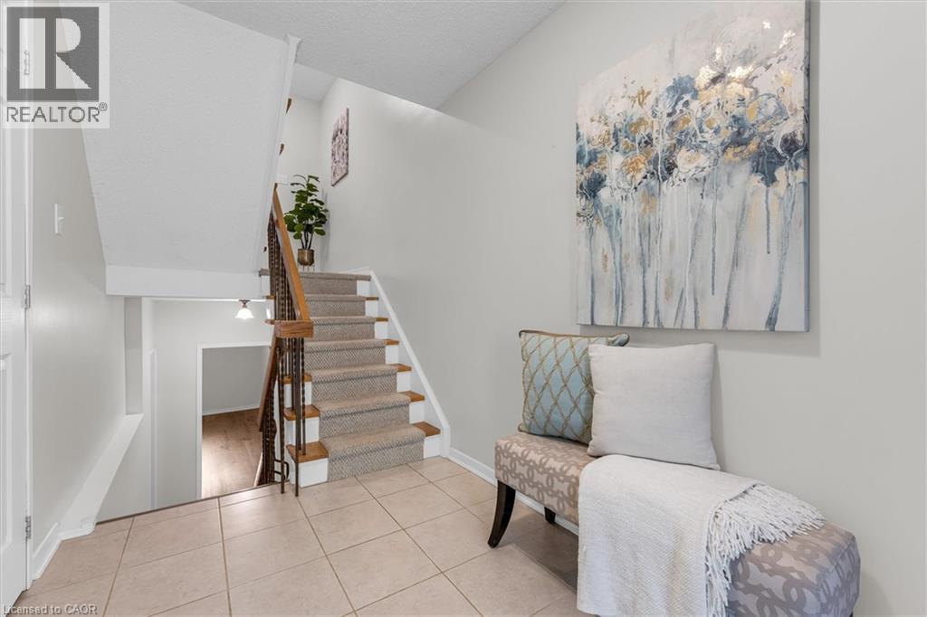 1310 Hampton Street Unit# 19, Oakville, Ontario  L6H 2S6 - Photo 3 - 40781803