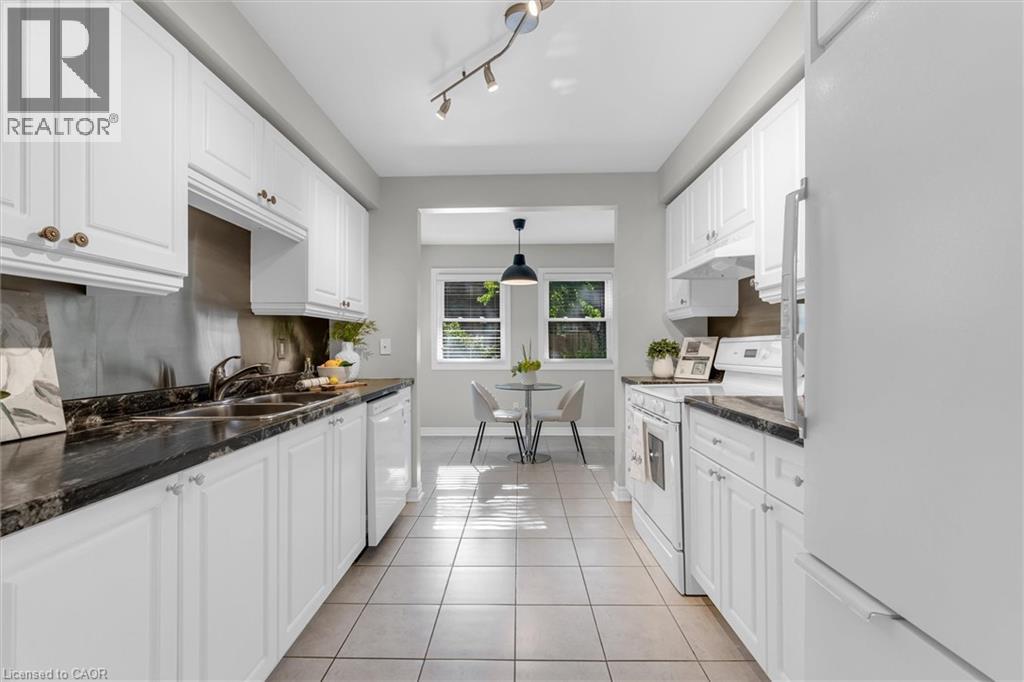 1310 Hampton Street Unit# 19, Oakville, Ontario  L6H 2S6 - Photo 4 - 40781803