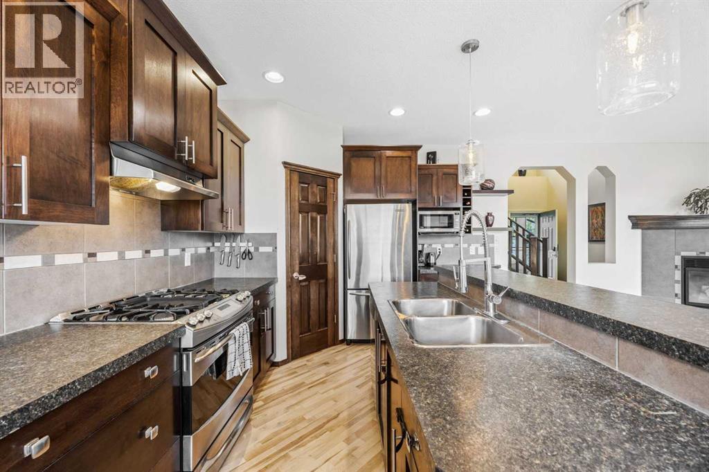 16 Tuscany Ravine Court Nw, Calgary, Alberta  T3L 2X3 - Photo 18 - A2261209