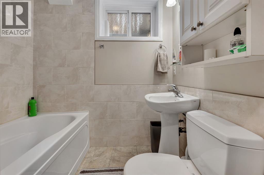 23 Millside Crescent Sw, Calgary, Alberta  t2y 2p4 - Photo 24 - A2267817