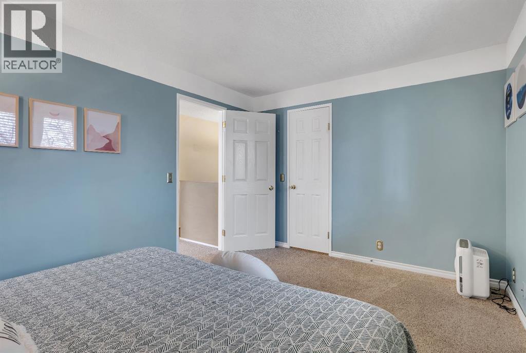 23 Millside Crescent Sw, Calgary, Alberta  t2y 2p4 - Photo 15 - A2267817