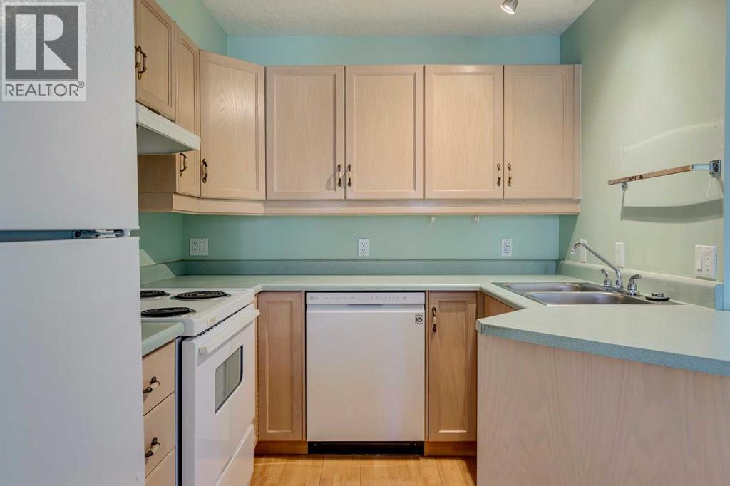 1205, 1818 Simcoe Boulevard Sw, Calgary, Alberta  T3H 3L9 - Photo 5 - A2267978