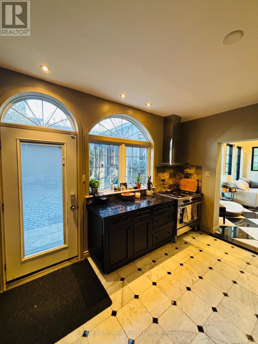 C - 181 King Street, Guelph, Ontario  N1E 4R3 - Photo 4 - X12501822