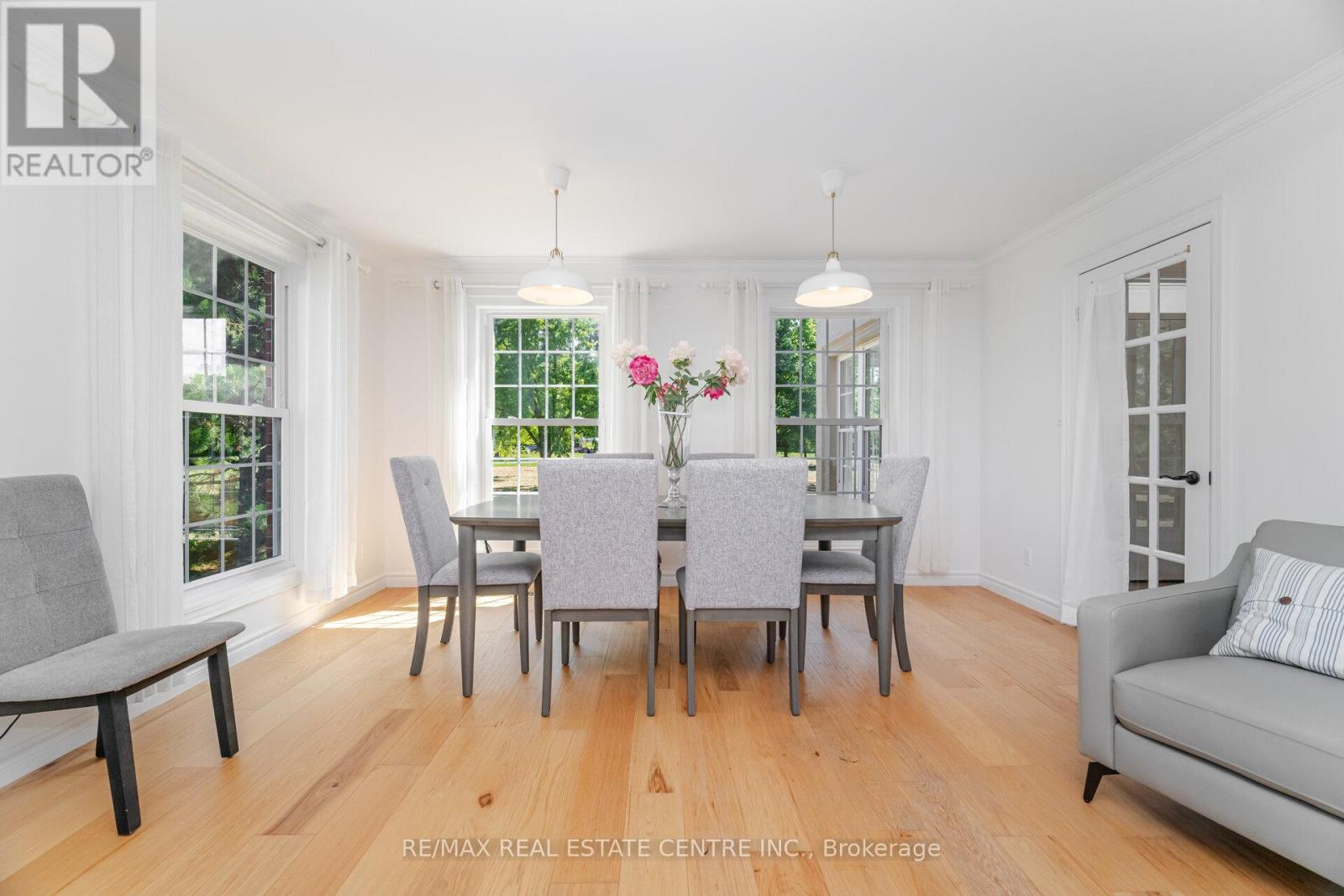 720 Lincoln Avenue, Niagara-On-The-Lake, Ontario  L0S 1J0 - Photo 10 - X12501834