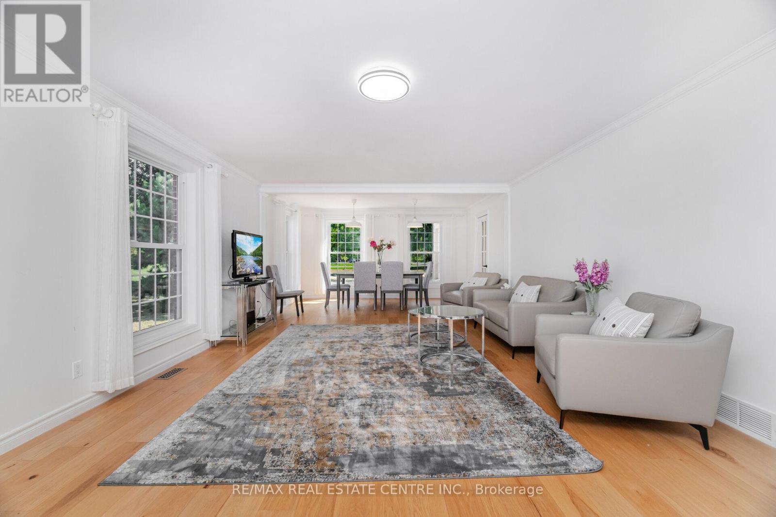 720 Lincoln Avenue, Niagara-On-The-Lake, Ontario  L0S 1J0 - Photo 12 - X12501834