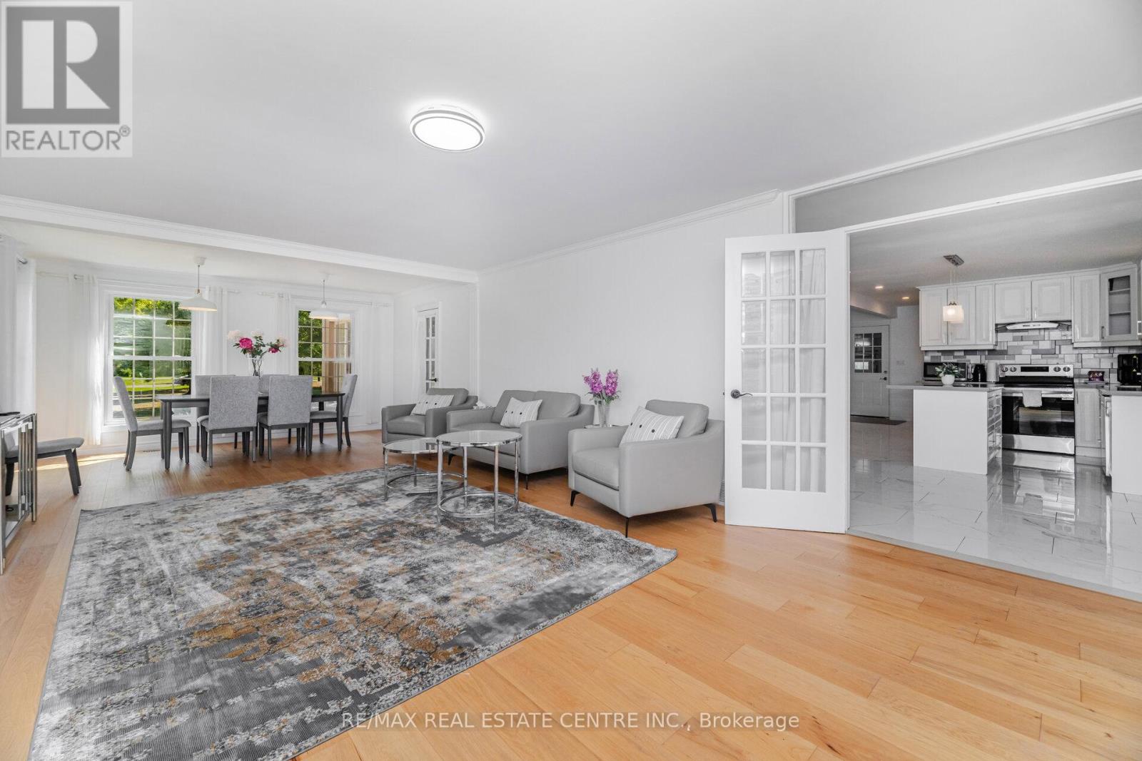 720 Lincoln Avenue, Niagara-On-The-Lake, Ontario  L0S 1J0 - Photo 14 - X12501834