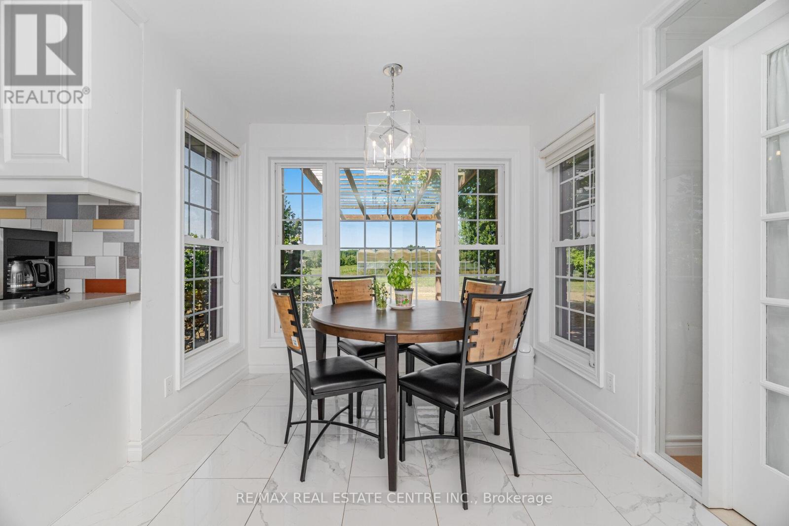 720 Lincoln Avenue, Niagara-On-The-Lake, Ontario  L0S 1J0 - Photo 15 - X12501834