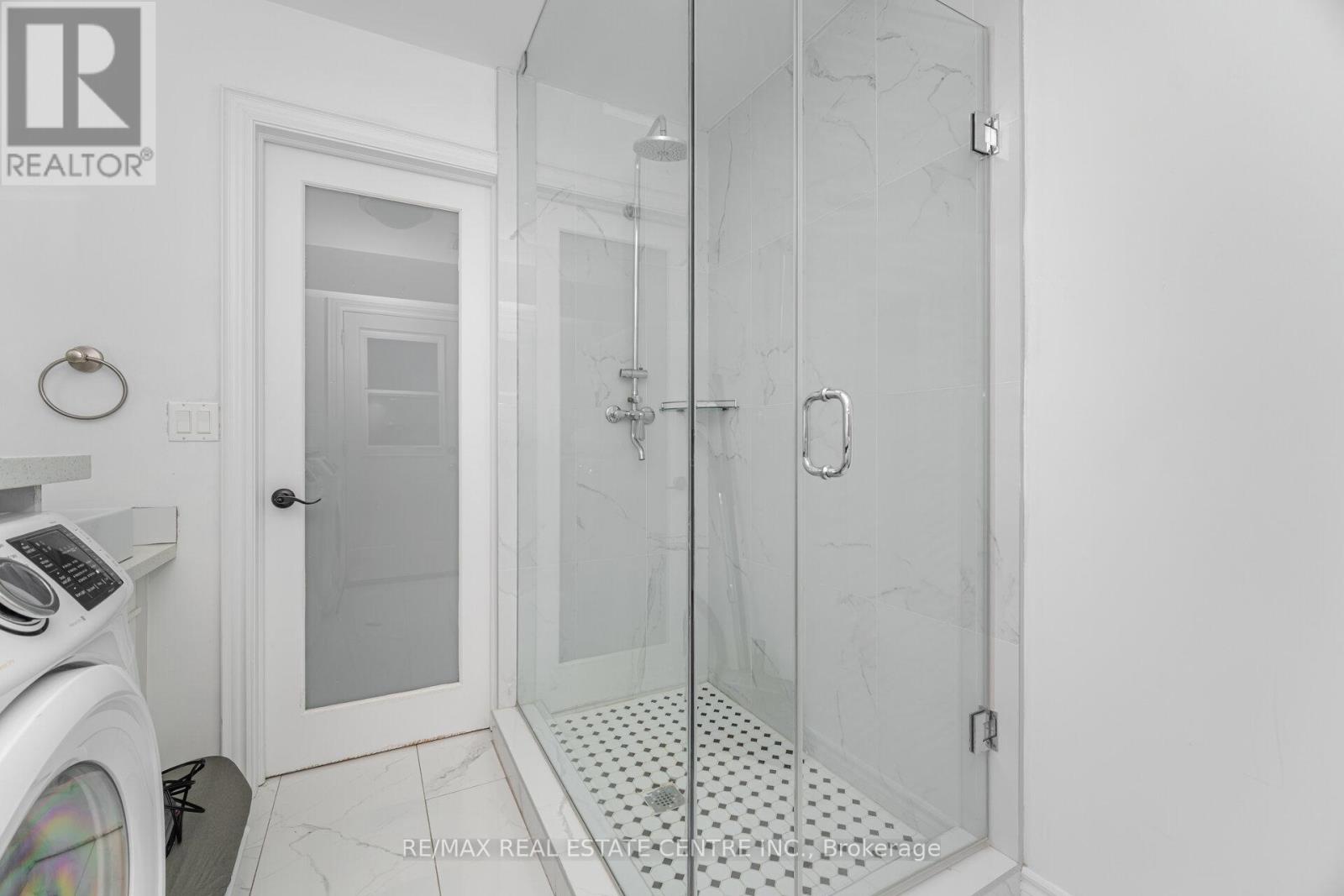 720 Lincoln Avenue, Niagara-On-The-Lake, Ontario  L0S 1J0 - Photo 22 - X12501834