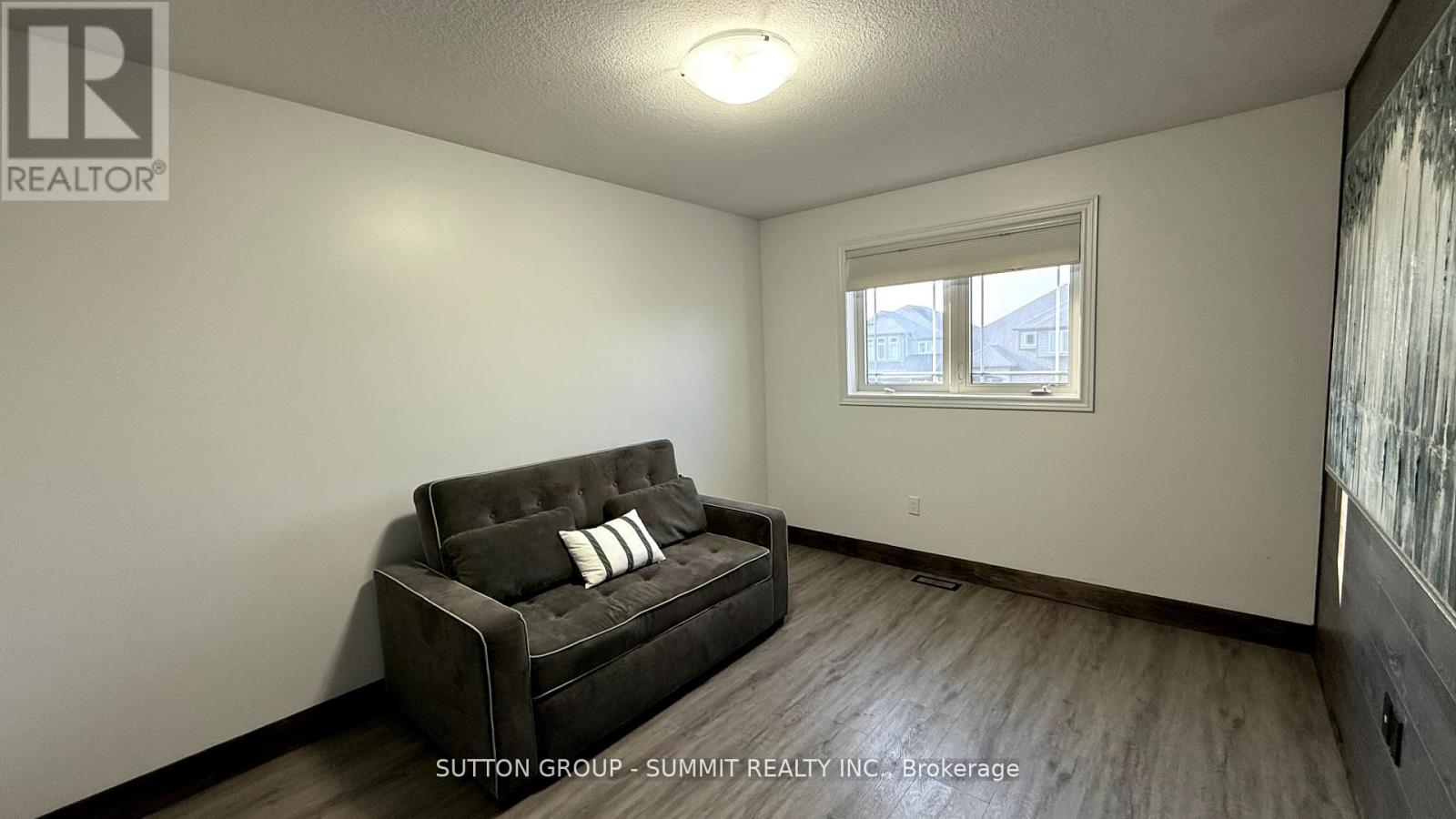 9 Mcintyre Lane, East Luther Grand Valley, Ontario  L9W 6T9 - Photo 18 - X12501852