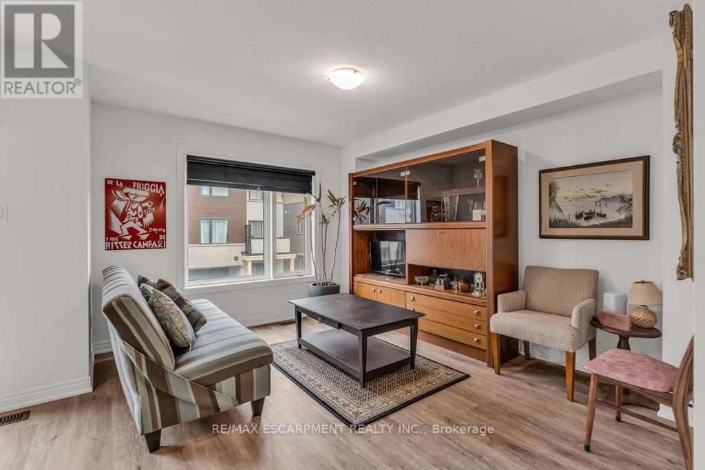 68 Dryden Lane, Hamilton, Ontario  L8H 0B6 - Photo 10 - X12501868