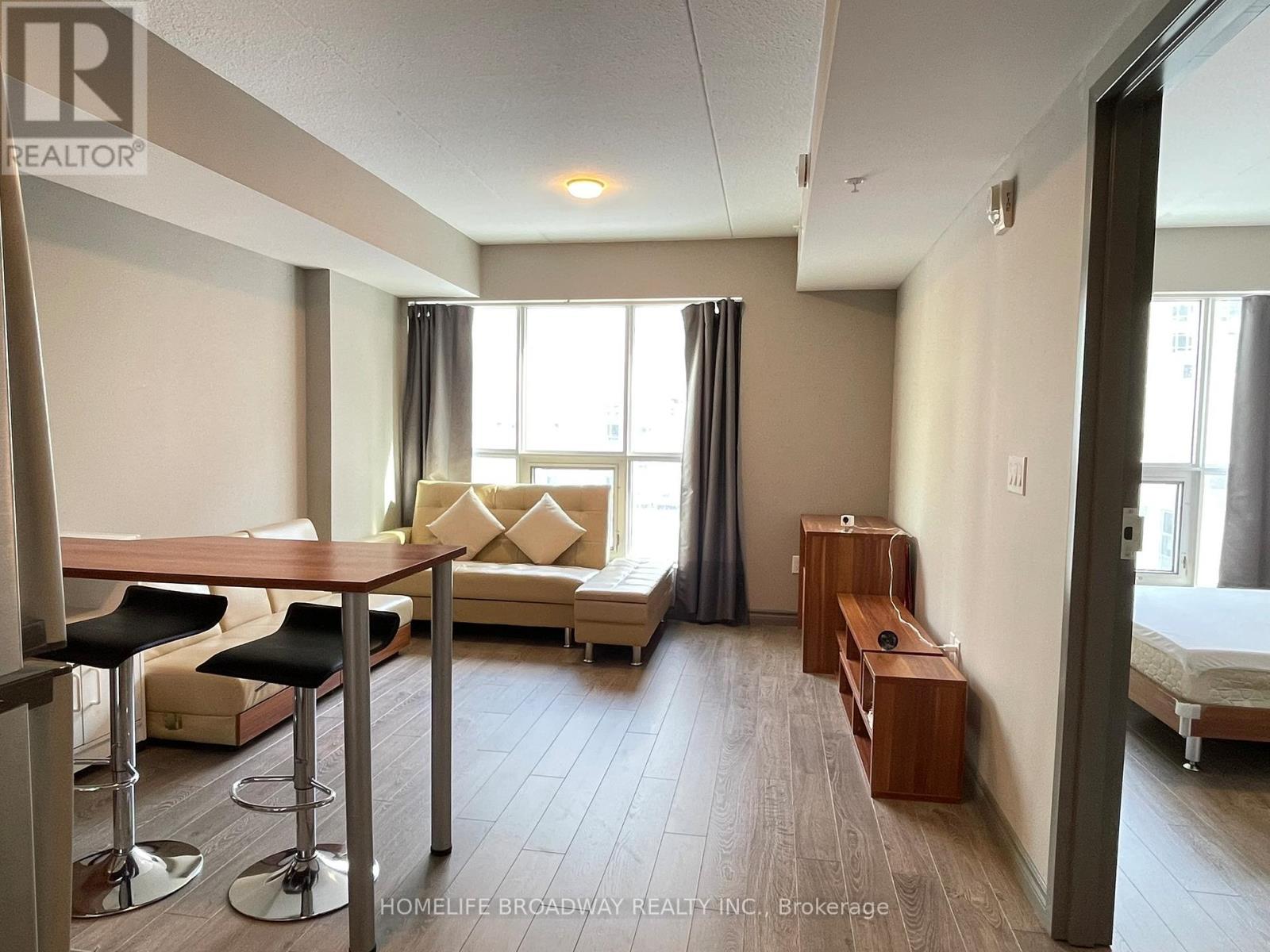 505 - 321 Spruce Street, Waterloo, Ontario  N2L 3M6 - Photo 3 - X12501892