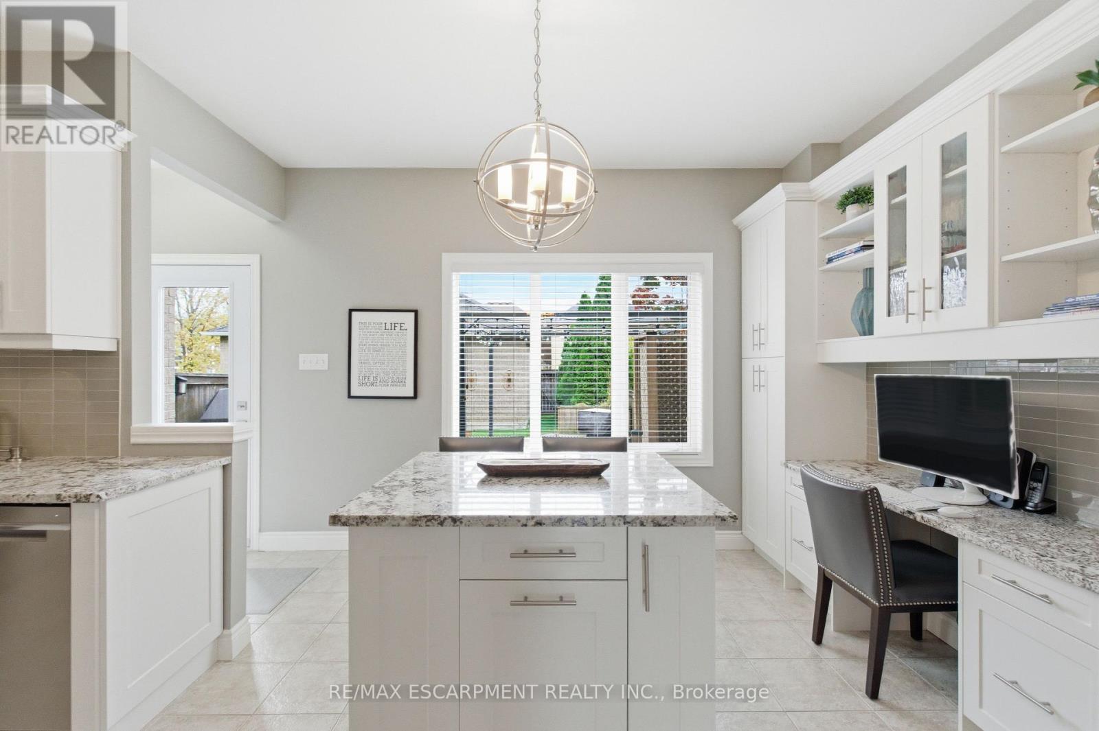 80 Easthampton Road, Hamilton, Ontario  L8E 6C4 - Photo 9 - X12501994