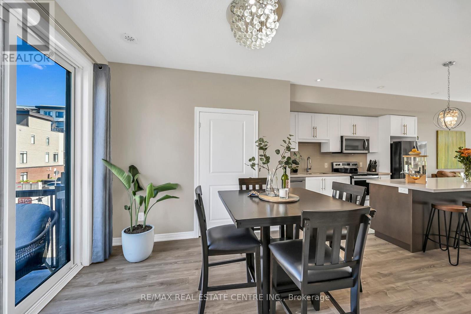 61 Esplanade Lane, Grimsby, Ontario  L3M 0H2 - Photo 17 - X12502090