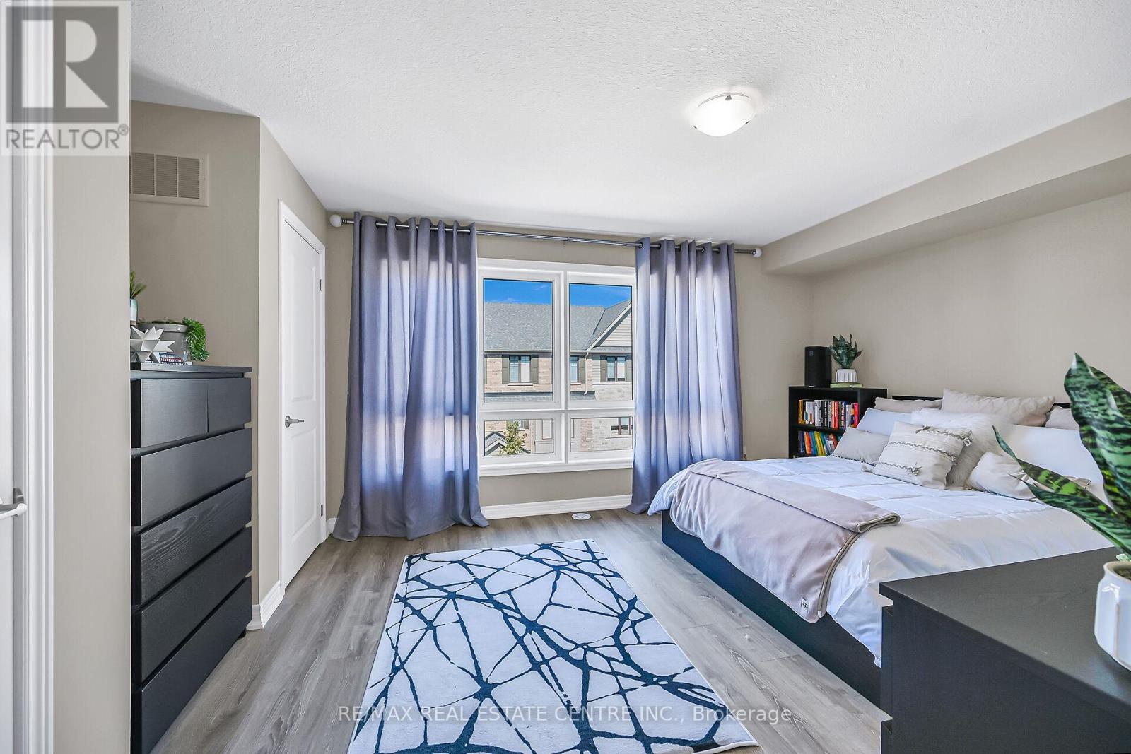 61 Esplanade Lane, Grimsby, Ontario  L3M 0H2 - Photo 20 - X12502090