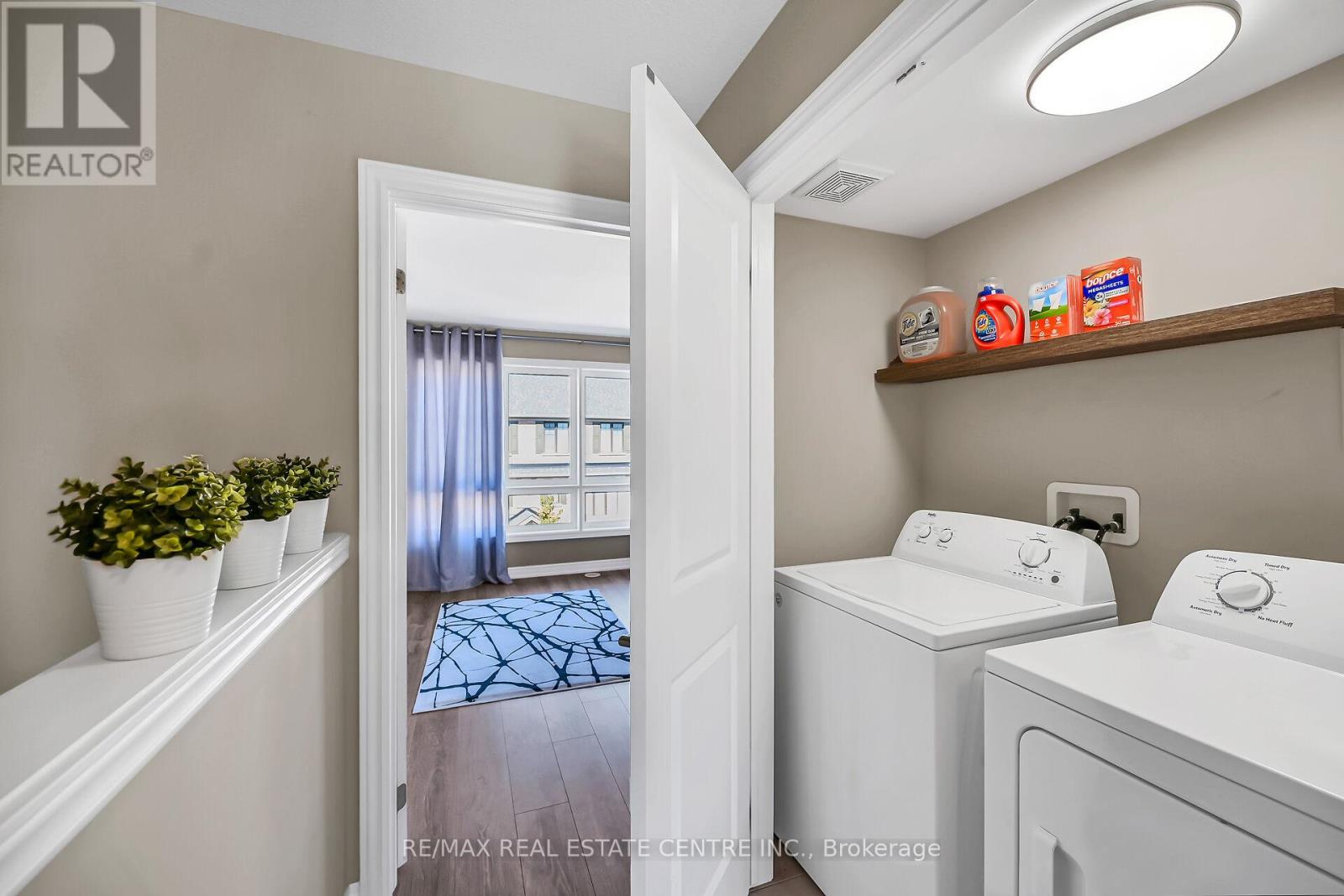 61 Esplanade Lane, Grimsby, Ontario  L3M 0H2 - Photo 31 - X12502090