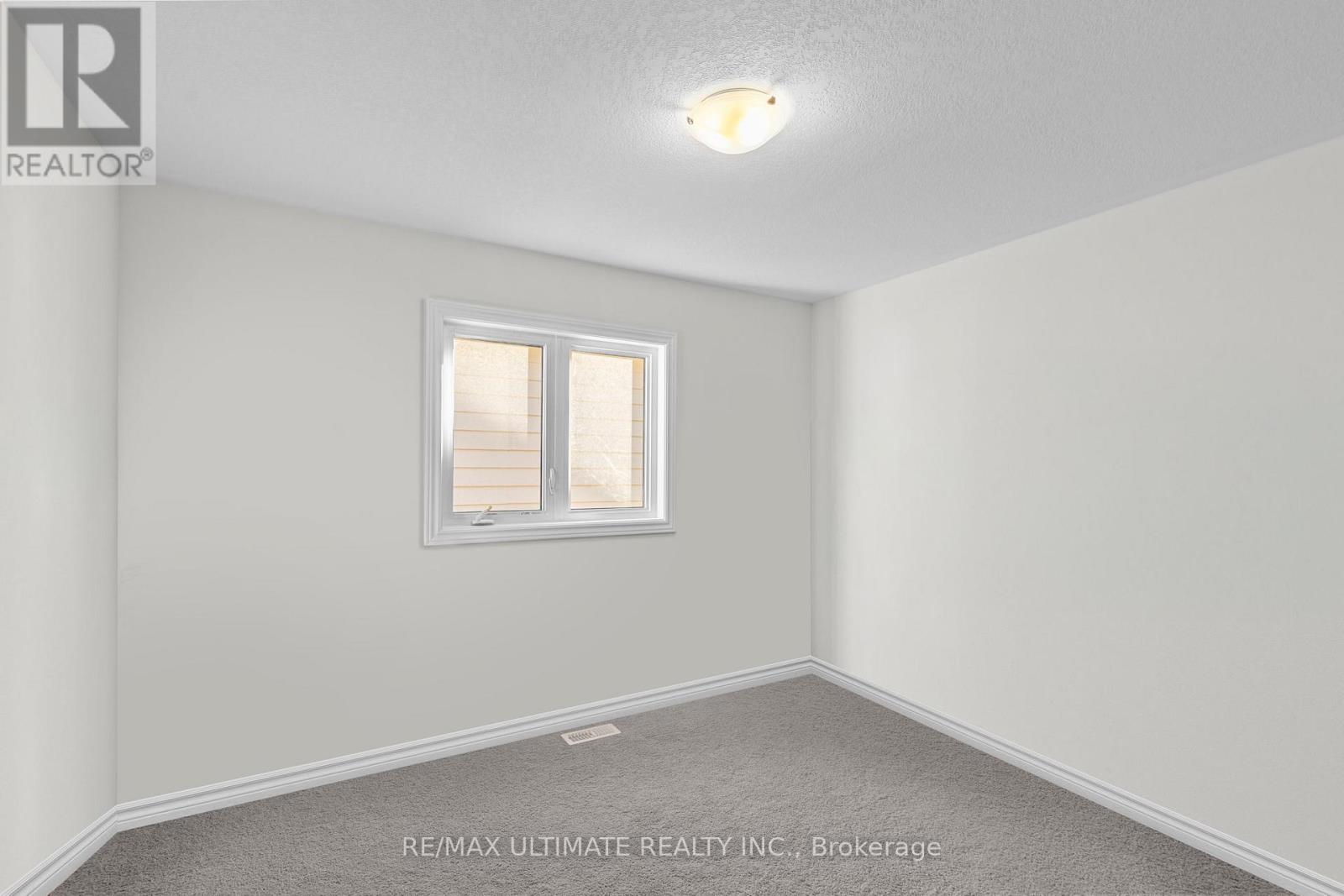 340 Mceachern Lane, Gravenhurst, Ontario  P1P 0H8 - Photo 16 - X12502130