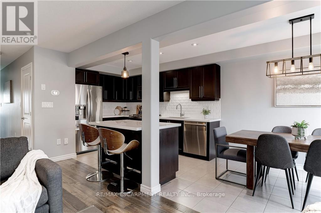 172 Westbank Trail, Hamilton, Ontario  L8J 0H3 - Photo 14 - X12502144