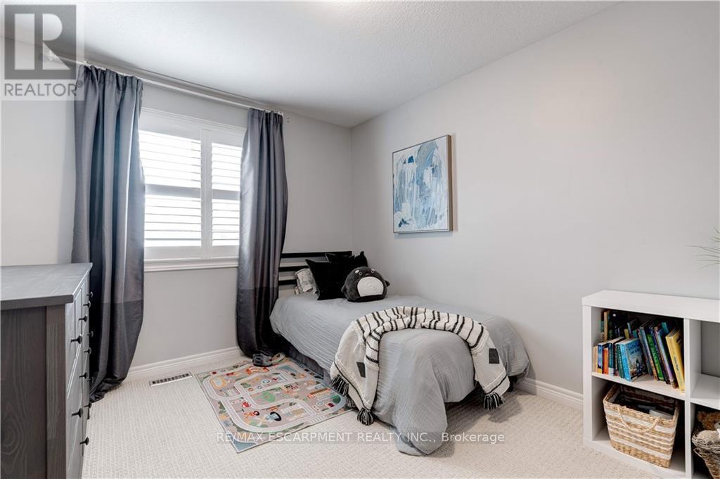 172 Westbank Trail, Hamilton, Ontario  L8J 0H3 - Photo 33 - X12502144