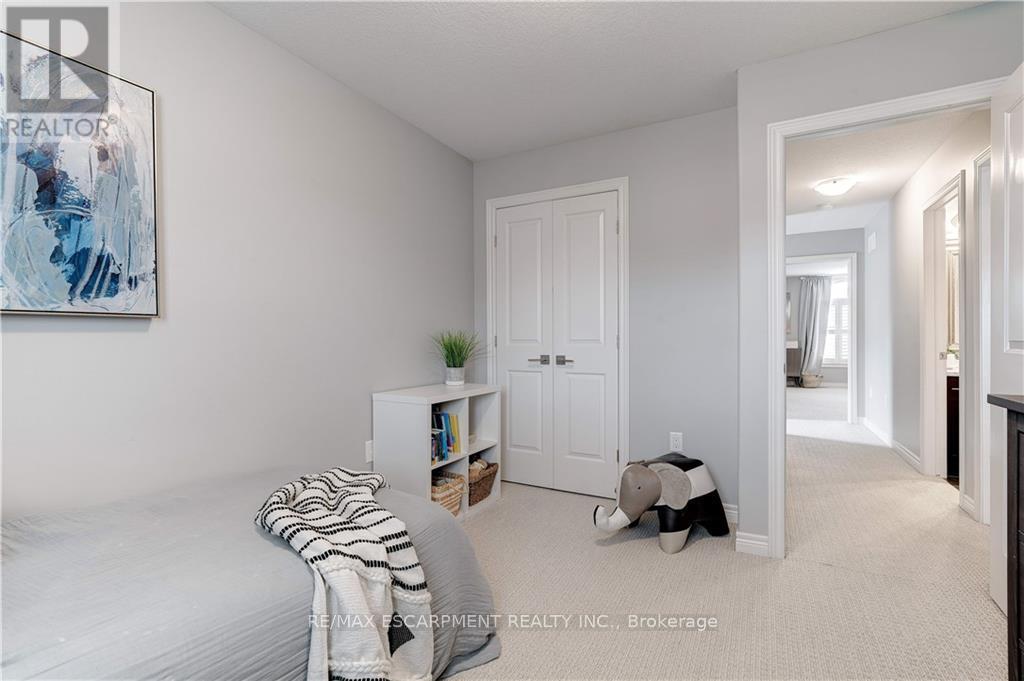 172 Westbank Trail, Hamilton, Ontario  L8J 0H3 - Photo 34 - X12502144