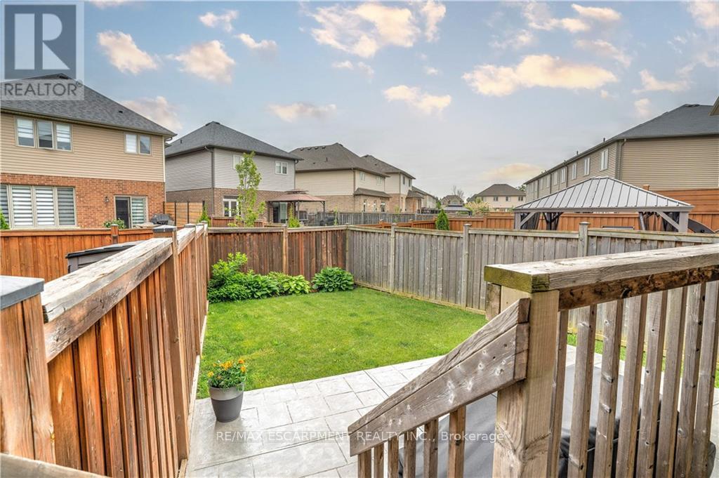 172 Westbank Trail, Hamilton, Ontario  L8J 0H3 - Photo 35 - X12502144