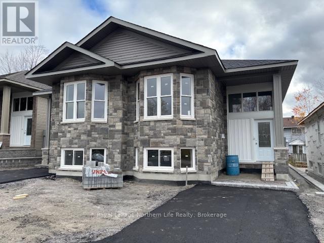 14 MEADOW WOOD COURT, North Bay, Ontario