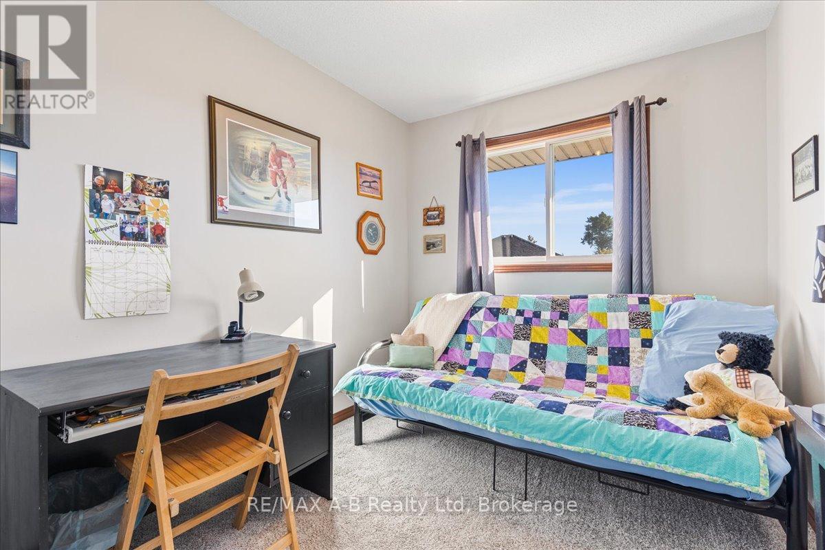 27 - 20 Southvale Road, St. Marys, Ontario  N4A 1E9 - Photo 19 - X12467505