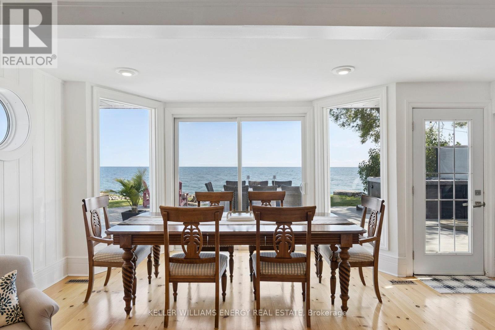 141 Cedar Crest Beach Road, Clarington, Ontario  L1C 3K3 - Photo 7 - E12397075