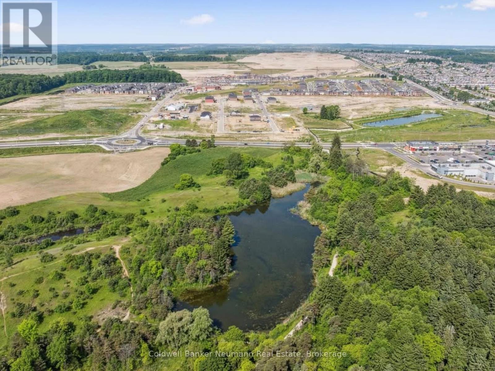 533 Anton Crescent, Kitchener, Ontario  N2R 1P6 - Photo 8 - X12423355