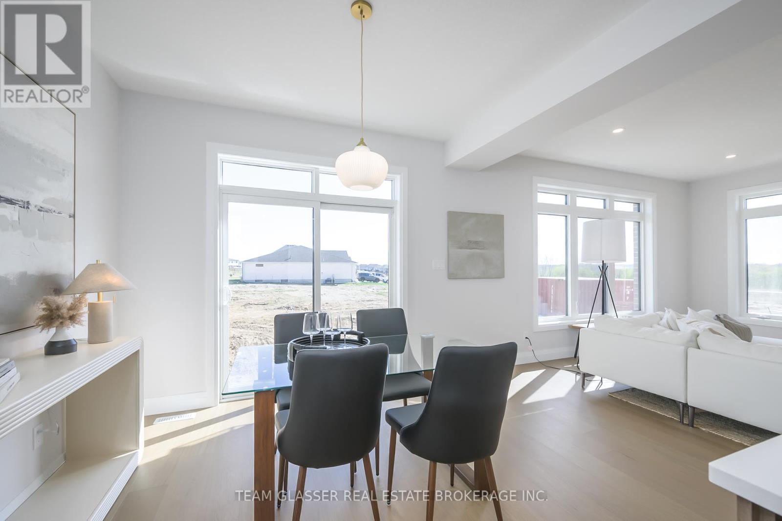 72 Allister Drive, Middlesex Centre, Ontario  N0L 1R0 - Photo 12 - X12437311