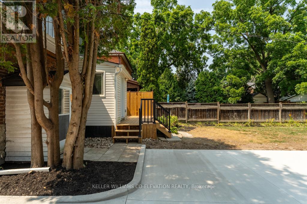 493 Crosby Avenue, Burlington, Ontario  L7R 2R6 - Photo 32 - W12462671