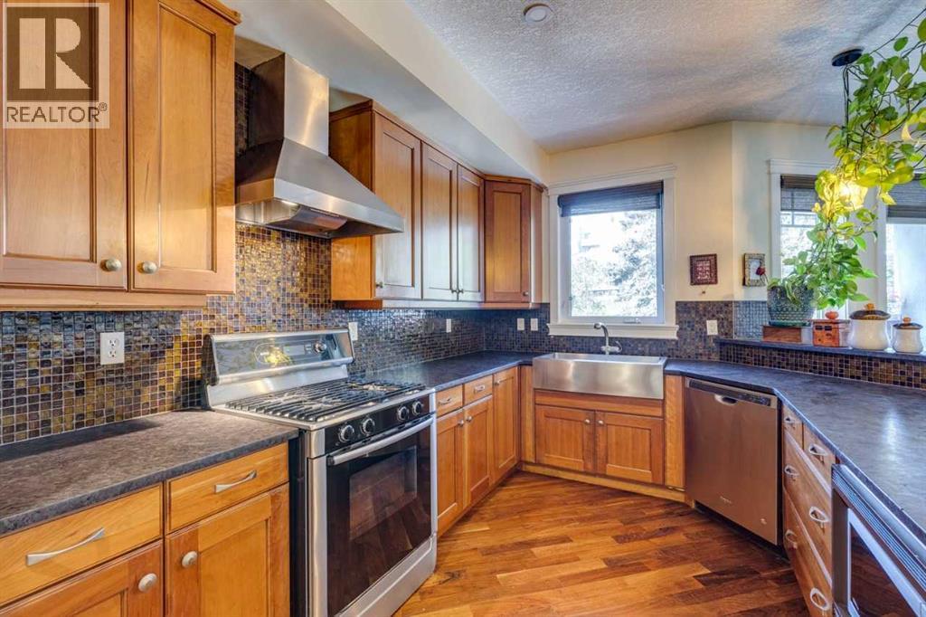 525 5 Street Ne, Calgary, Alberta  T2E 3W5 - Photo 11 - A2258598