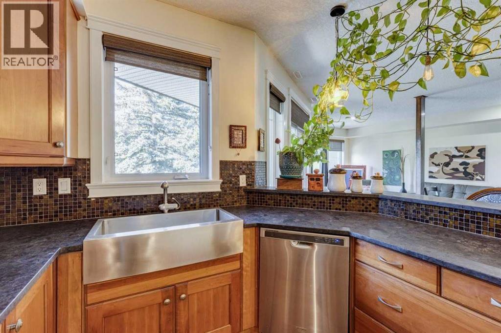 525 5 Street Ne, Calgary, Alberta  T2E 3W5 - Photo 14 - A2258598