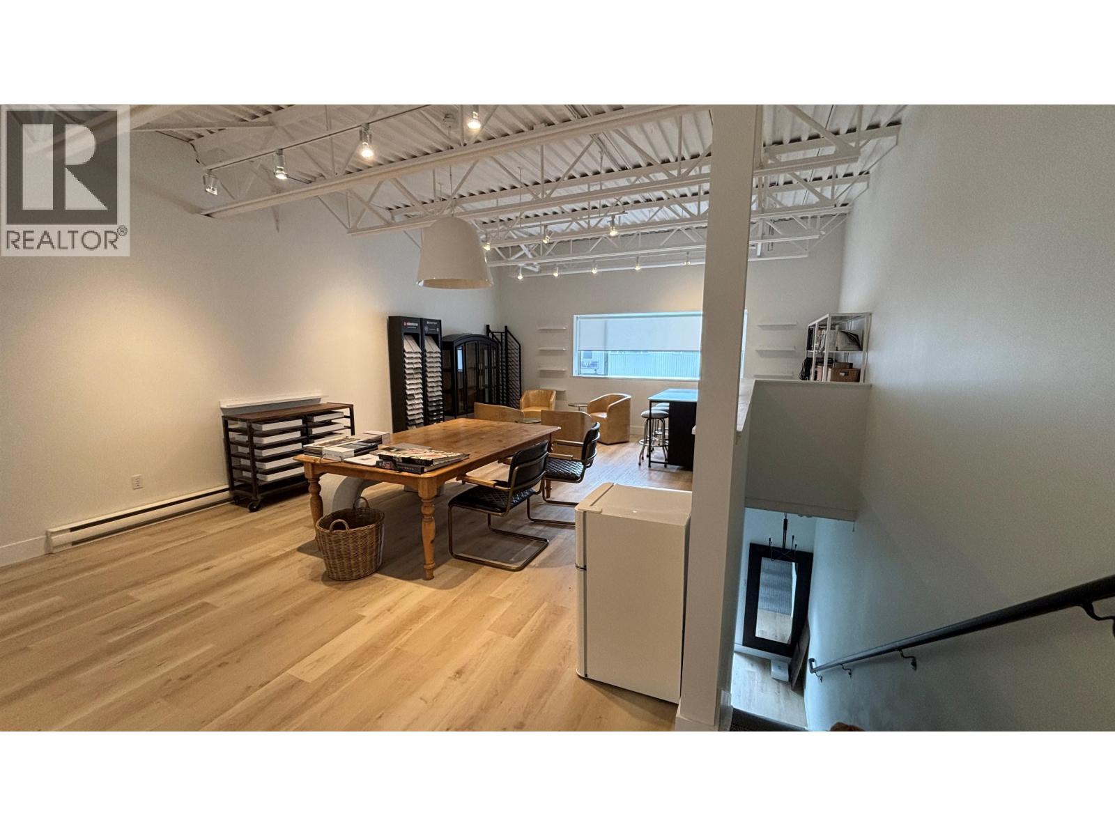 207 1400 ALPHA LAKE ROAD, Whistler, British Columbia