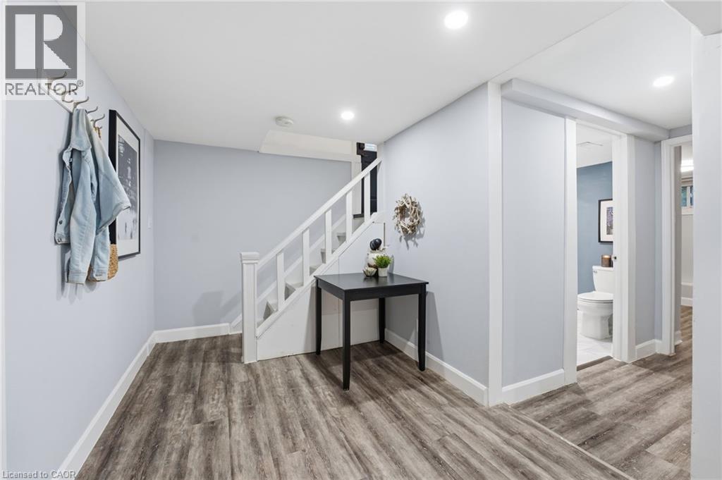 24 Cloverhill Road, Hamilton, Ontario  L9C 3L5 - Photo 17 - 40785049