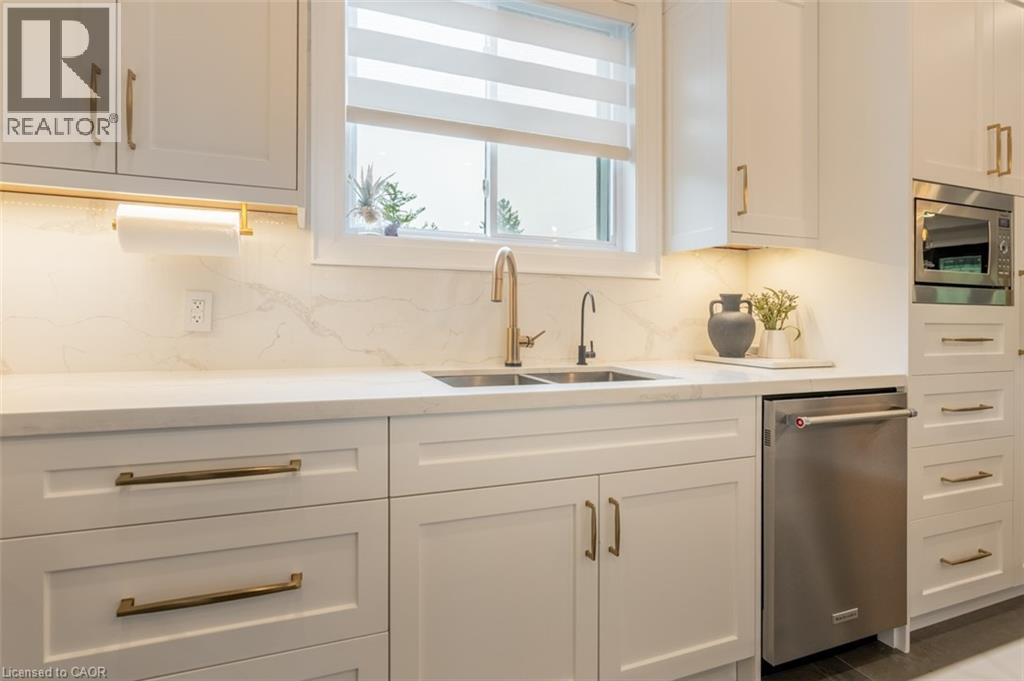 115 Tremaine Road, Milton, Ontario  L9T 2X1 - Photo 15 - 40733114