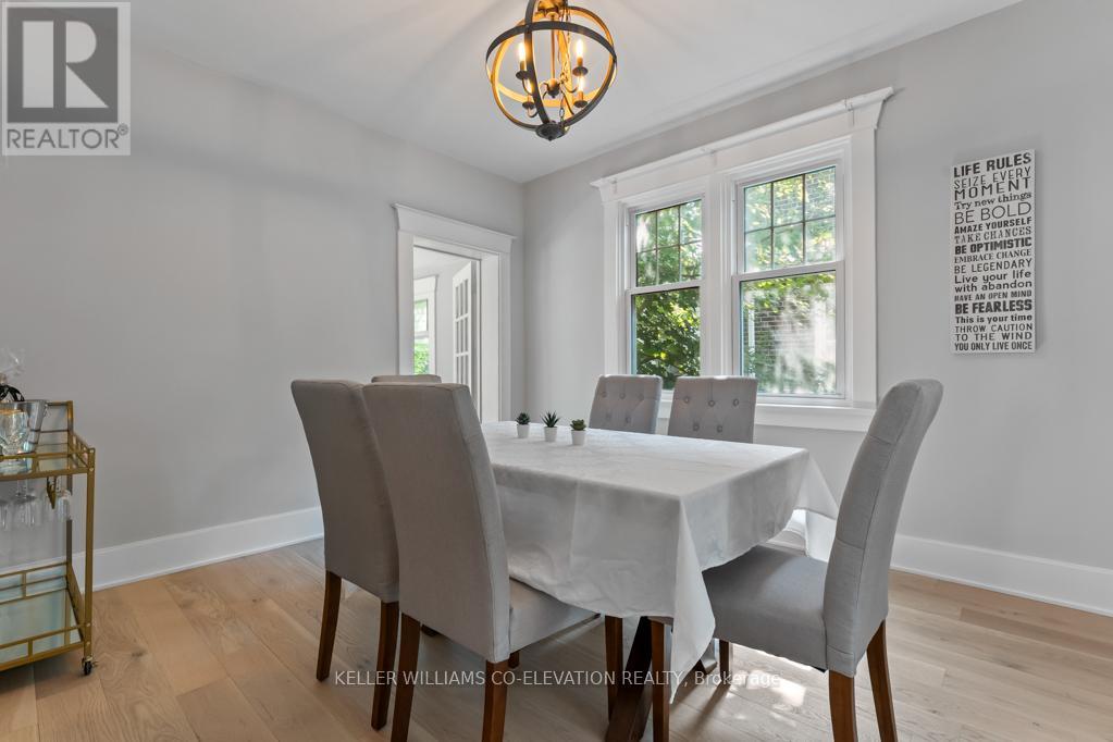 39 Court Street N, Milton (Om Old Milton), Ontario  L9T 2S2 - Photo 13 - W12462676