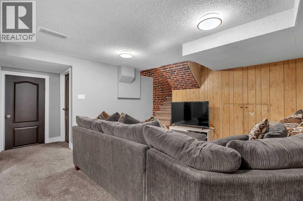 351 Templevale Place Ne, Calgary, Alberta  T1Y 4V8 - Photo 27 - A2260880