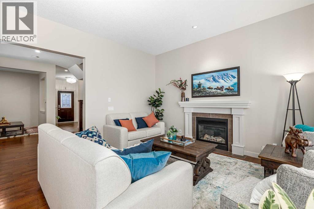 186 Ravenscroft Green Se, Airdrie, Alberta  T4A 0H2 - Photo 4 - A2266844