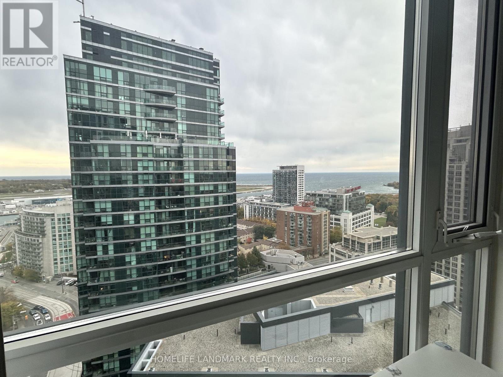 2610 - 20 Bruyeres Mews, Toronto, Ontario M5V 0G8 - Photo 18 - C12428922