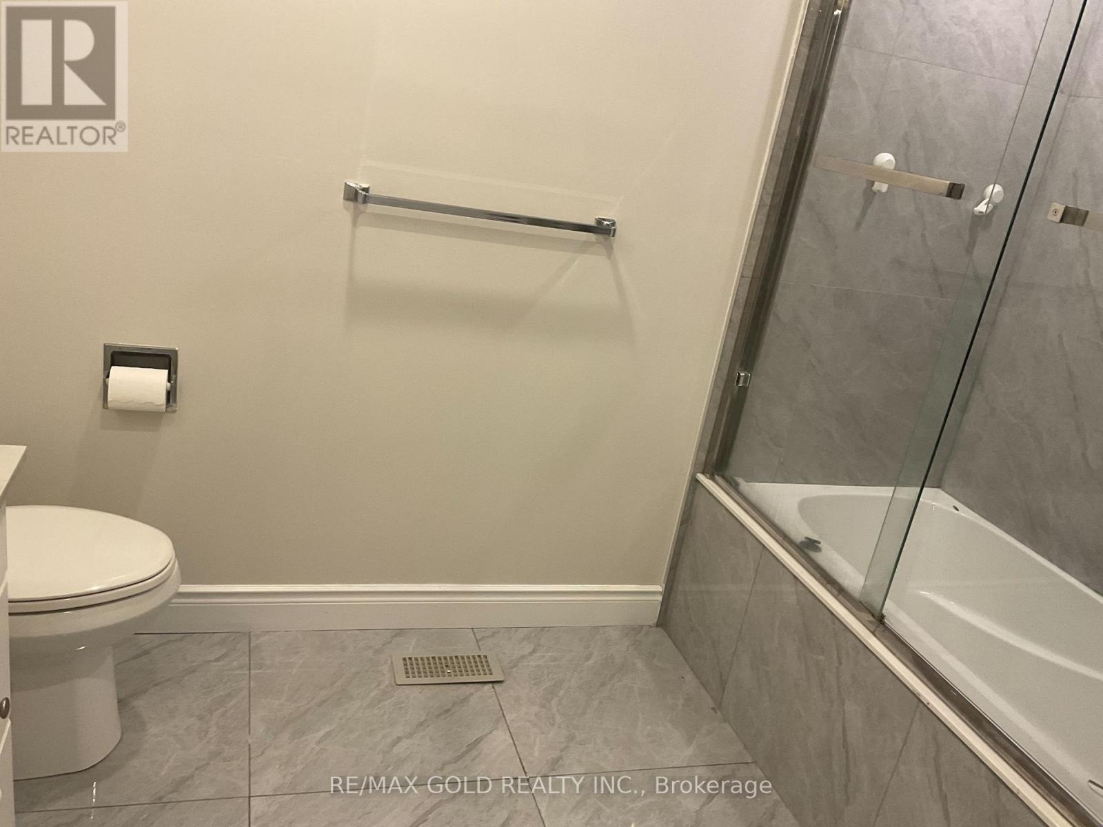 16 Woodsend Run Road, Brampton, Ontario  L6Y 4G8 - Photo 20 - W12496020