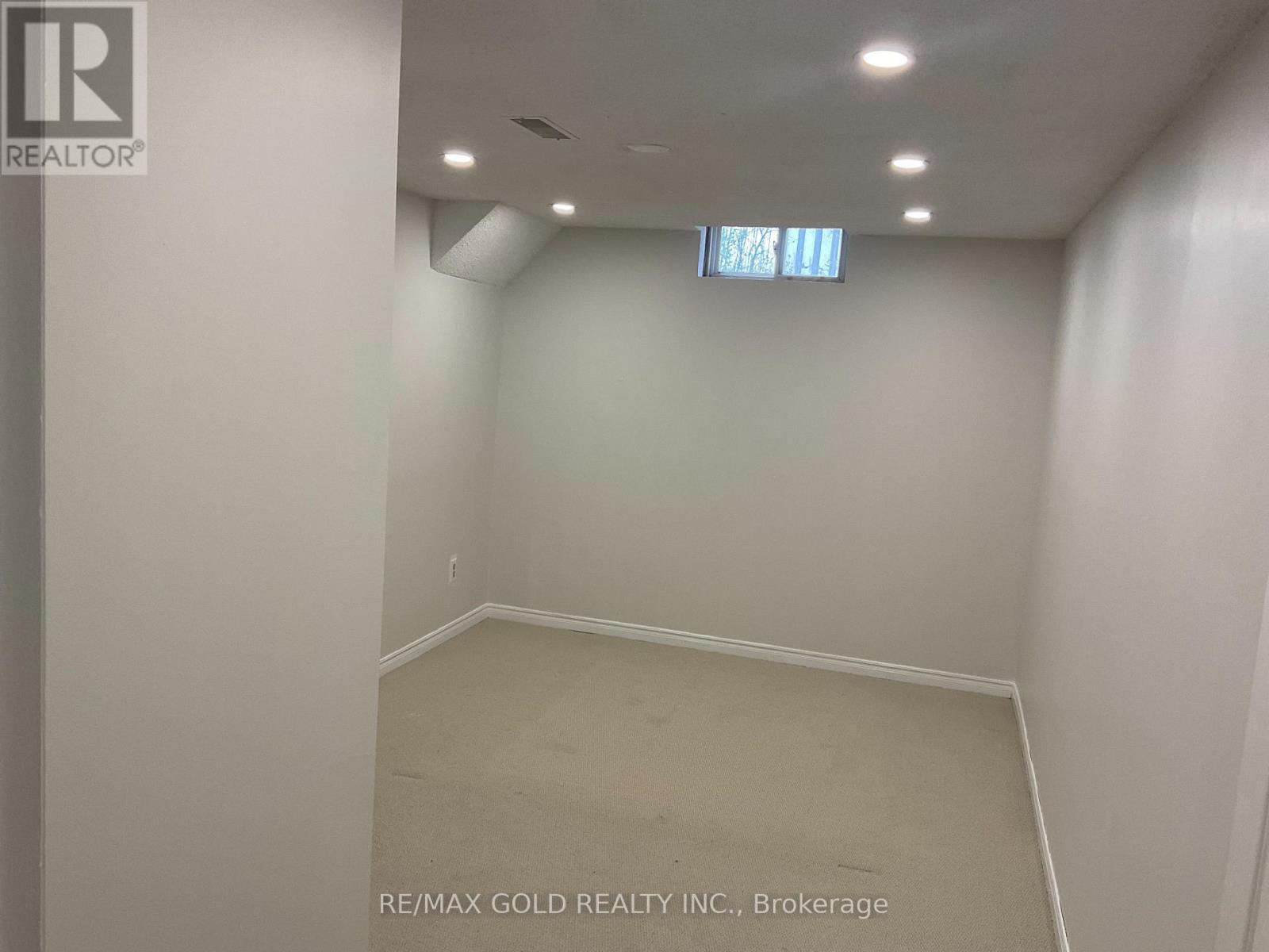 16 Woodsend Run Road, Brampton, Ontario  L6Y 4G8 - Photo 29 - W12496020