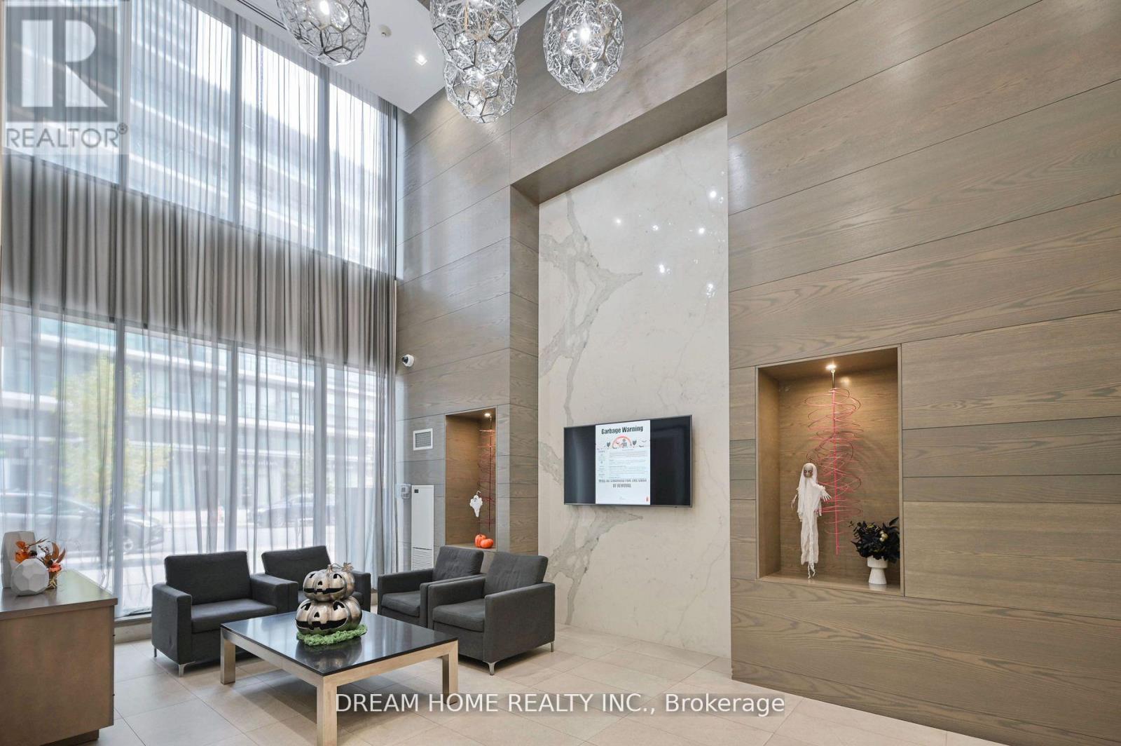 Lph06 - 510 Curran Place, Mississauga, Ontario  L5B 0J8 - Photo 4 - W12501292