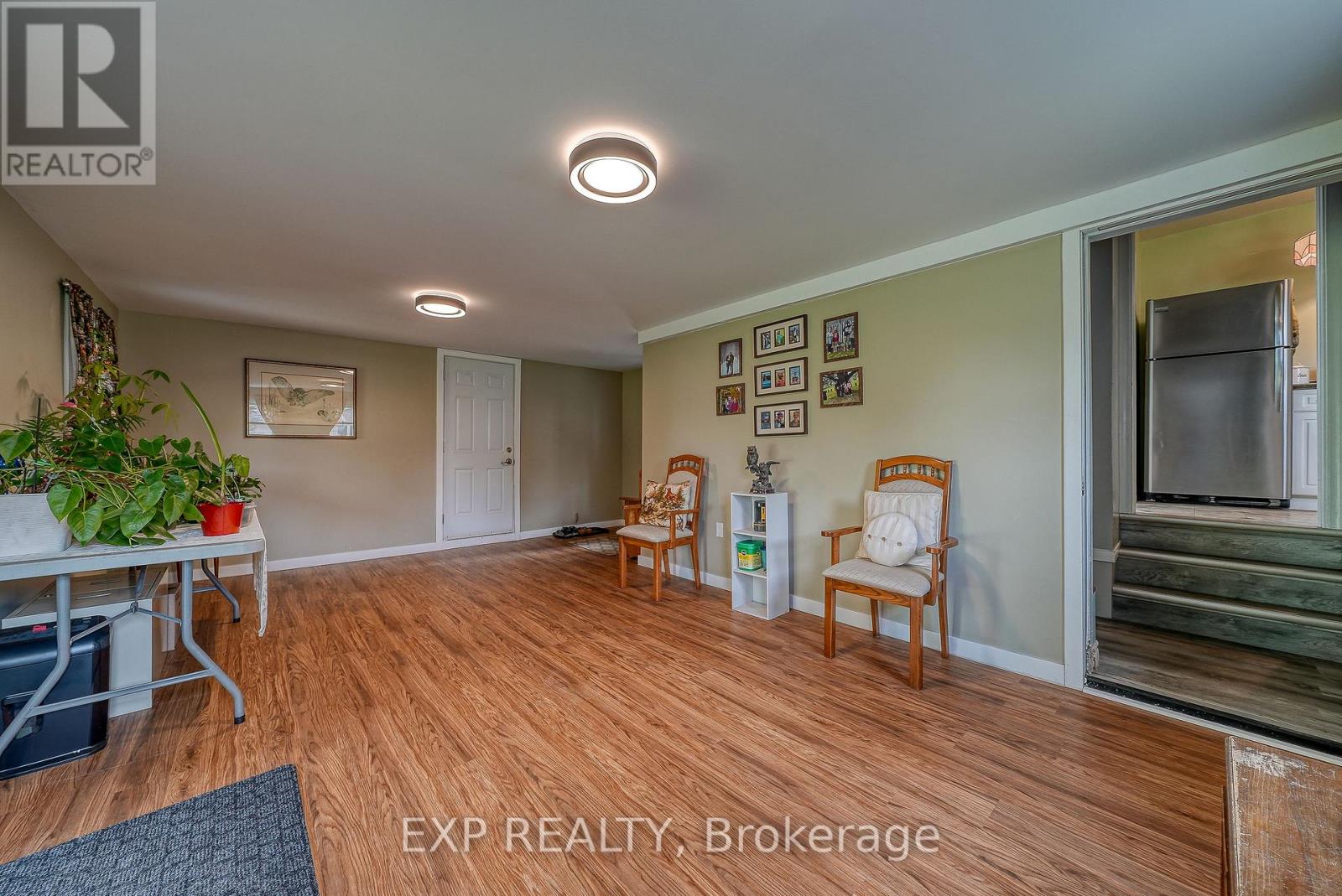 193 Centennial Avenue, St. Thomas, Ontario  N5R 5B3 - Photo 8 - X12500950